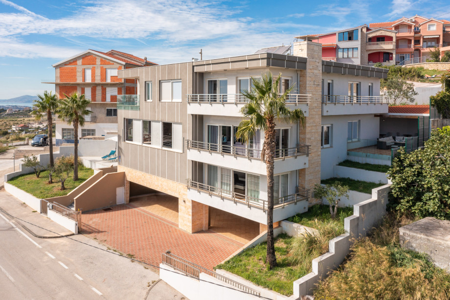 Villa Awsome (8)